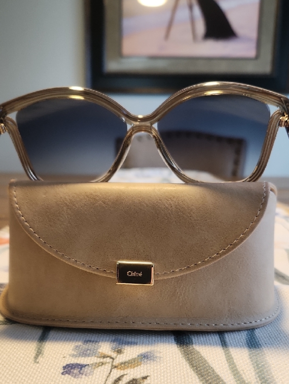 Chloé Beige Oversized Sunglasses with Gradient Gray Lenses - Picture 15 of 15
